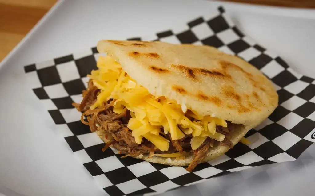 Arepa pernil Archivar