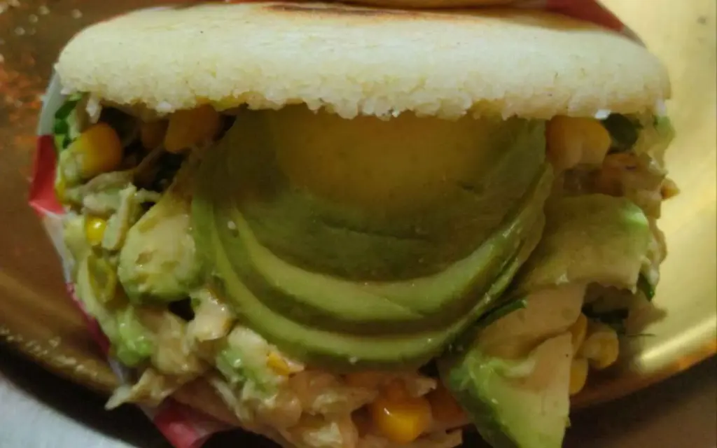 Arepa Reina pepiada