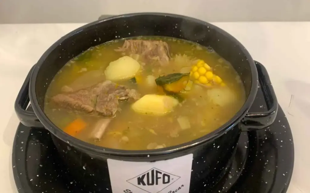 Sopa de Res